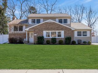 48 Oakside Dr, Toms River, NJ