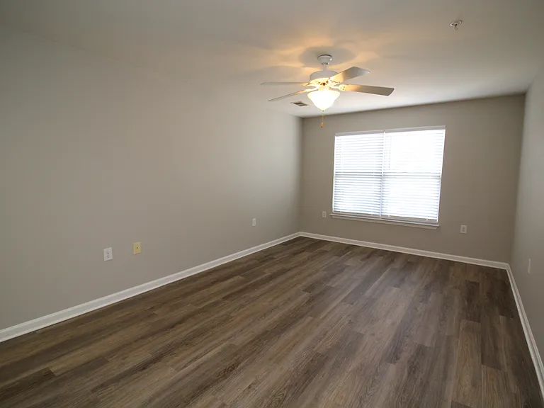 7100 W Friendly Ave #111 — Photo 15