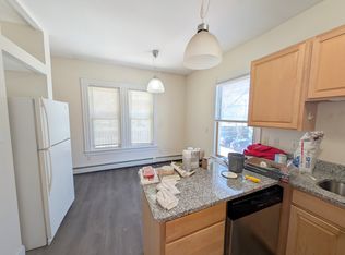 388 Washington St #2, Somerville, MA 02143