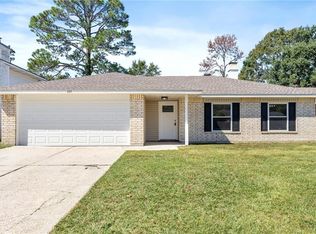 337 Foxcroft Dr, Slidell, LA 70461