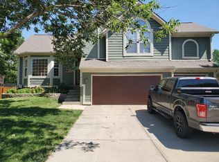 18230 W 157th St, Olathe, KS 66062