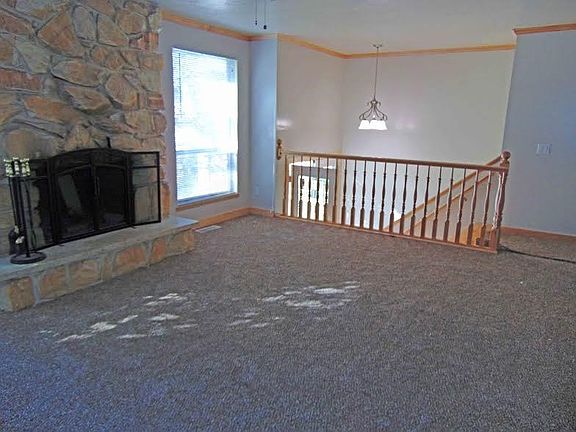 3rd image of 3848 W Pinehurst Cir