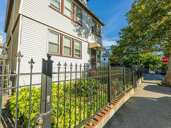 5th image of 3715 92nd St