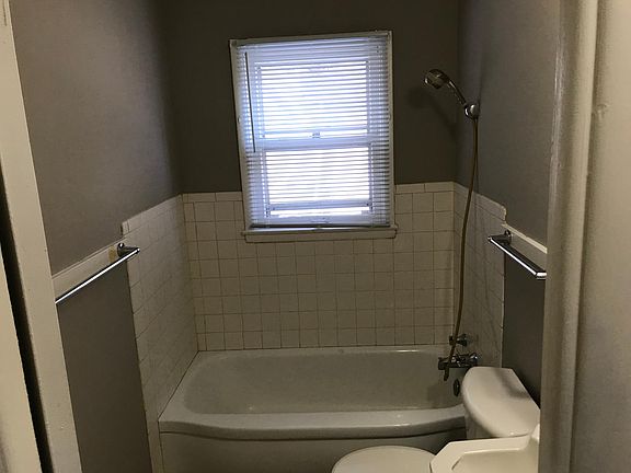 5th image of 3910 N 33rd St