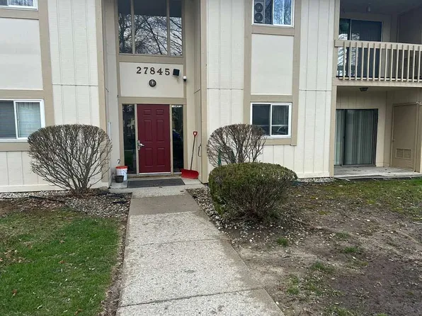 27845 Berrywood Ln Unit 58, Farmington Hills, MI 48334