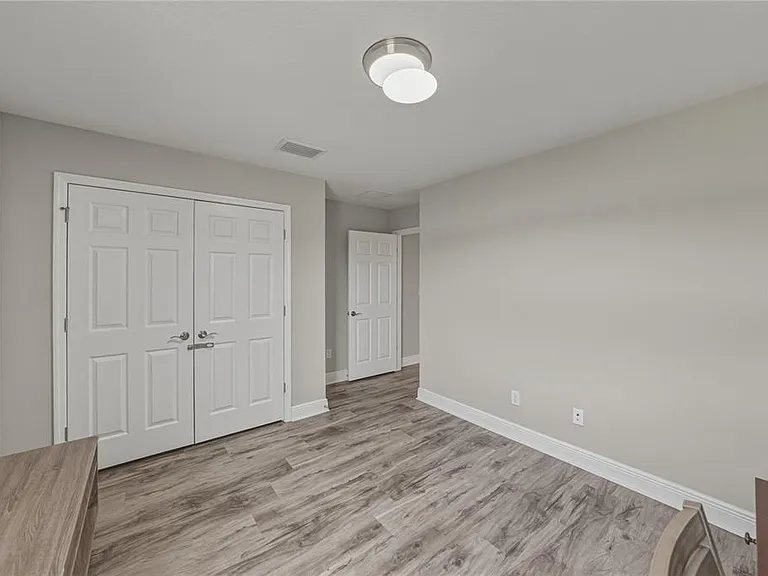 14633 Red Castle Ave — Photo 53