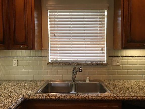 2nd image of 4550 Fulton Ave #2206