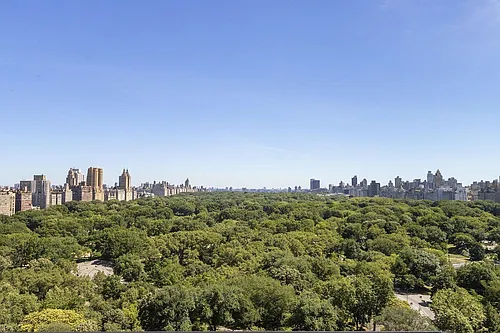 160 Central Park S Photo 1