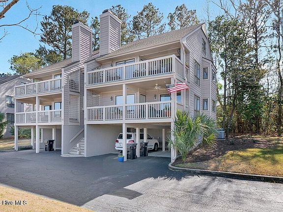 4th image of 6338 Oleander Drive Apt 15