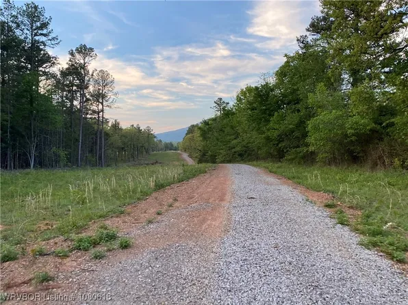 3 W Hartford Rd, Hartford, AR 72938