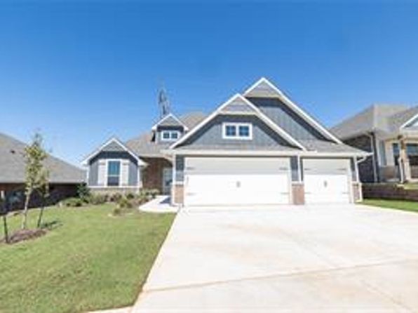 8233 Mountain Oak Dr