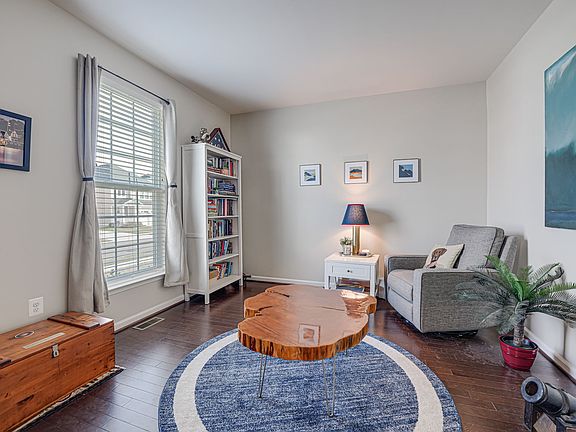 5th image of 1020 Coriander Ln