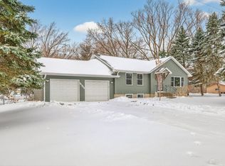 1612 Goodview Ave N, Oakdale, MN 55128