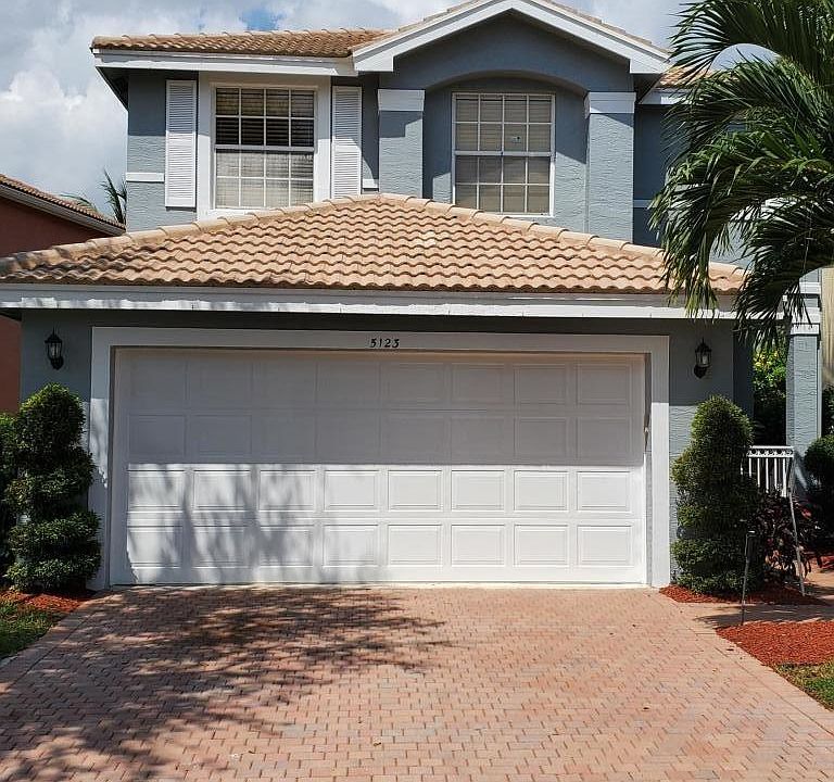 1st image of 5123 Aurora Lake Cir