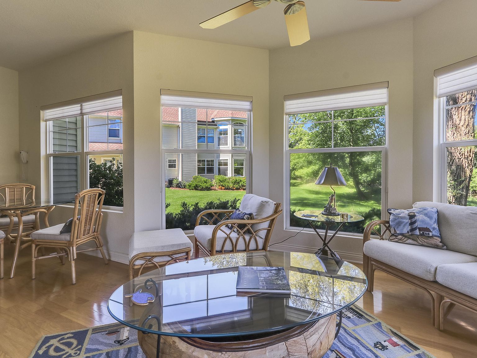 201 Abbey Ridge Ct, Fontana, WI 53125 Zillow