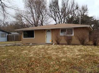 1926 Beck St, Manhattan, KS 66502