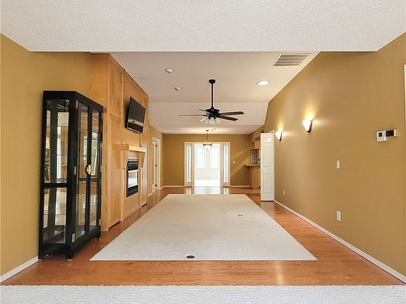 2nd image of 5 Glenbar Pl