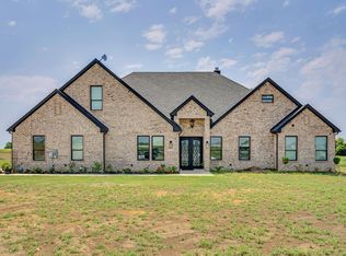 7299 Tom Trl, Krum, TX 76249