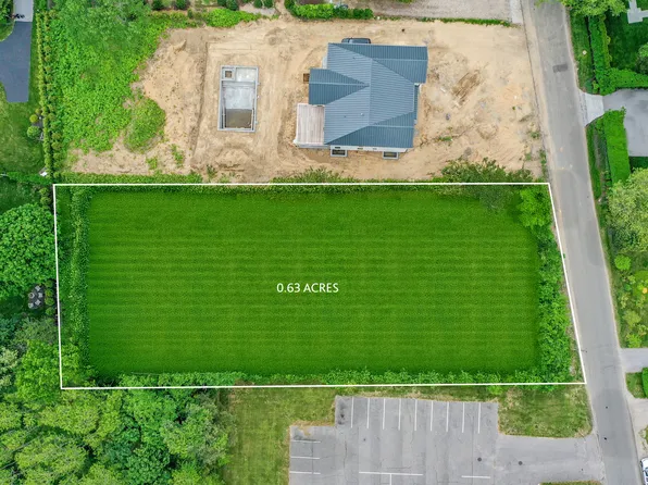 44 Sawasett Ave, Bridgehampton, NY 11932