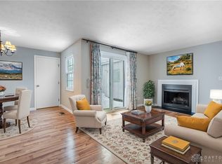 6475 Little John Cir, Dayton, OH 45459