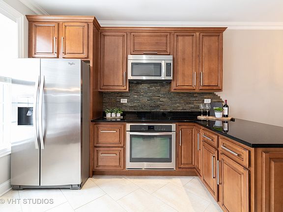 3rd image of 164 Willow Blvd #1603C