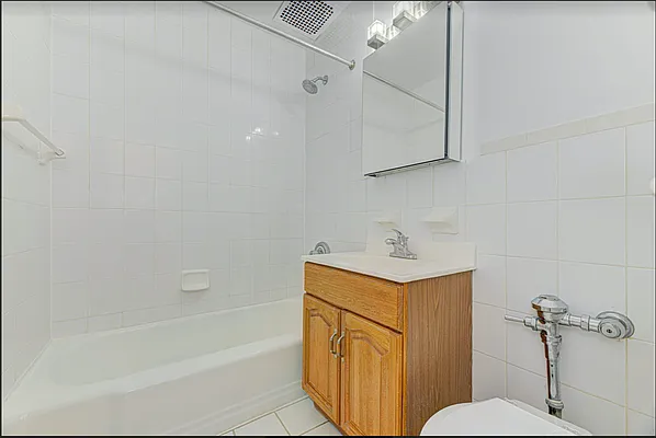 Rented by REAL New York | media 10