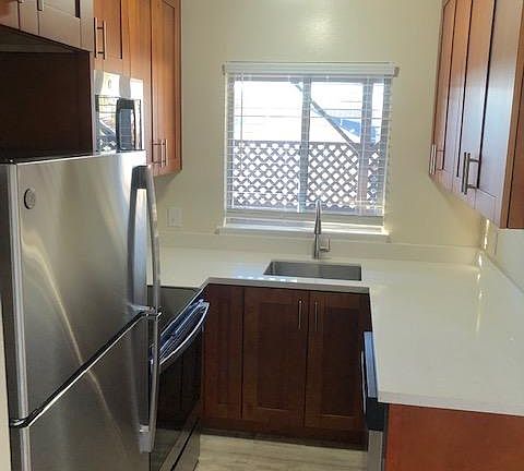 3rd image of 152 Jackson Ave #205