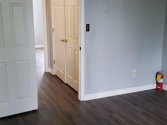 3rd image of 4077 Heritage Valley Ct