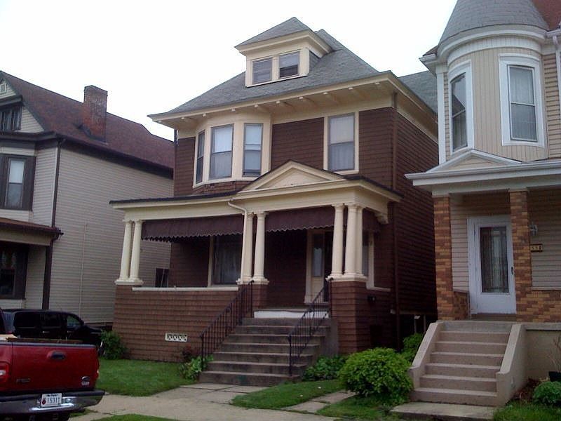 Front side of house 