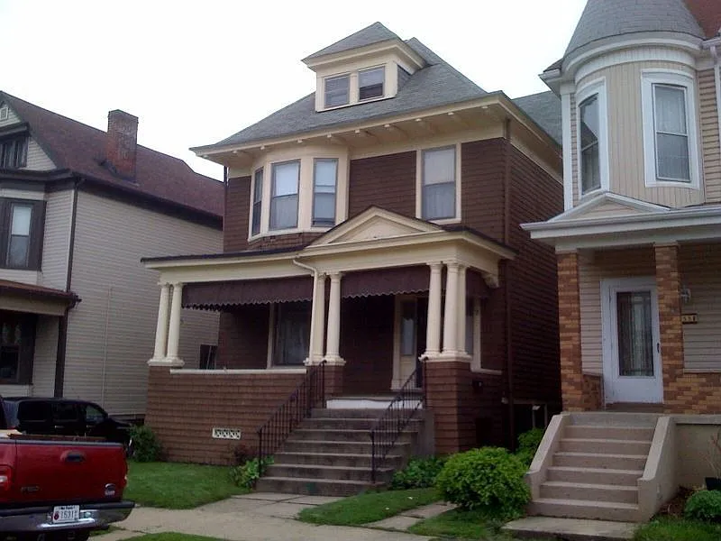 451 N Huron St photo 1