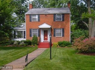 2637 Woodley Pl, Falls Church, VA 22046