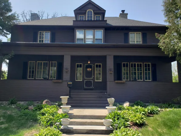 715 Labree Ave N, Thief River Falls, MN 56701