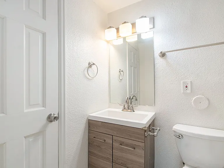 336 N Grant St #101 — Photo 17