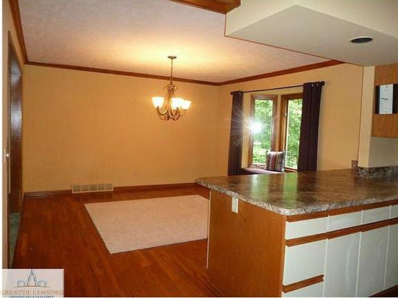 4th image of 5848 Wood Valley Dr