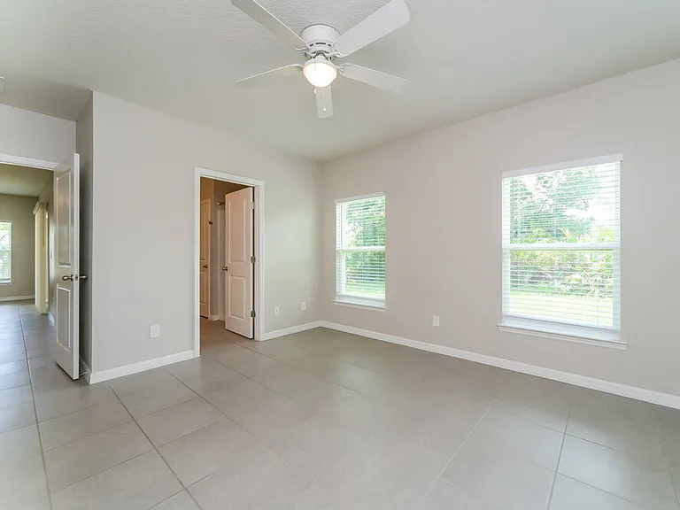 1201 Croydon Cir — Photo 9