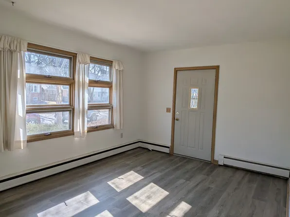 1120 Chandler St APT 1, Madison, WI 53715