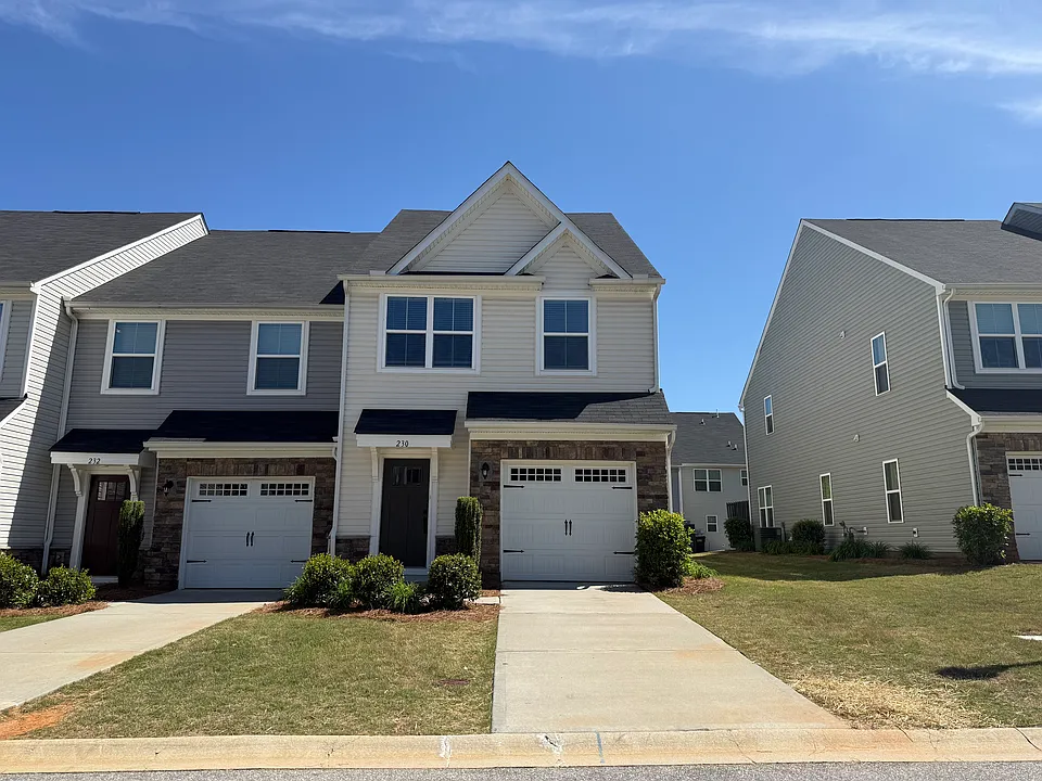 230 Hipps Crossing Dr
