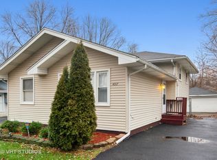 4017 N Washington St, Westmont, IL 60559
