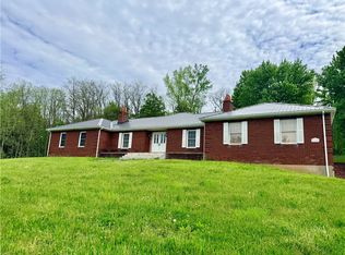 2240 Hydesville Rd, Newark, NY 14513