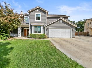 3623 S Julieann Ct, Visalia, CA 93277
