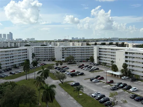 18011 Biscayne Blvd APT 905, North Miami Beach, FL 33160