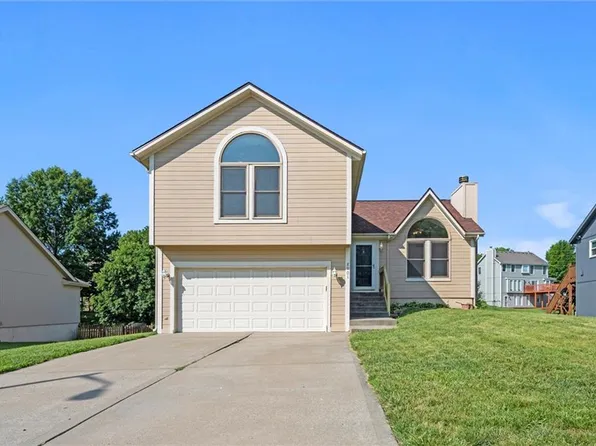 8901 NE 109th Ter, Kansas City, MO 64157