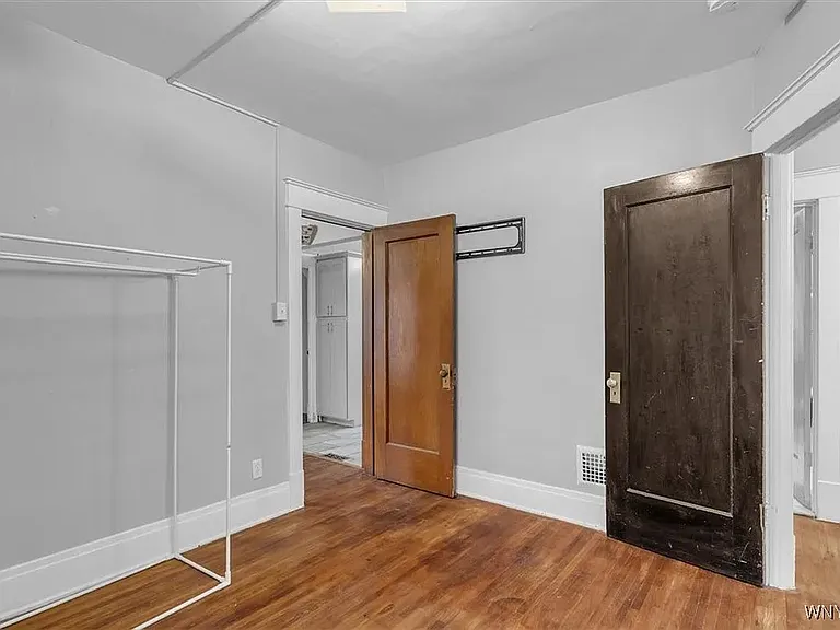 131 Tacoma Ave — Photo 8