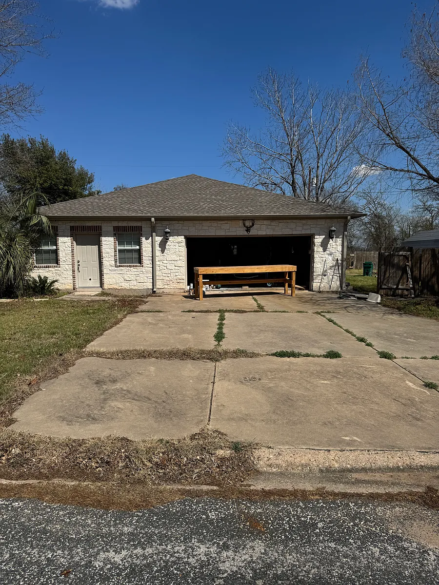Building Photo - 117 Burr Oak Dr