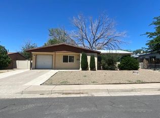 1509 June St NE, Albuquerque, NM 87112