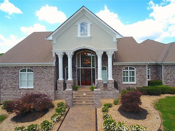 2nd image of 150 Carsons Creek Dr