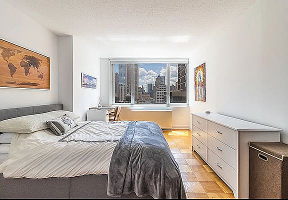 2nd image of 322 W 57th St APT 19B