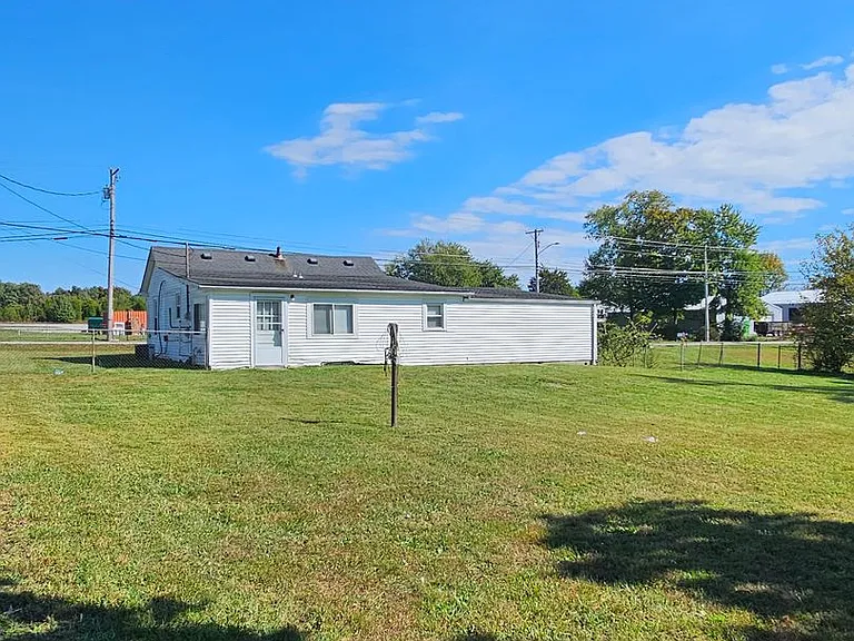 4165 S Wilson Rd — Photo 3
