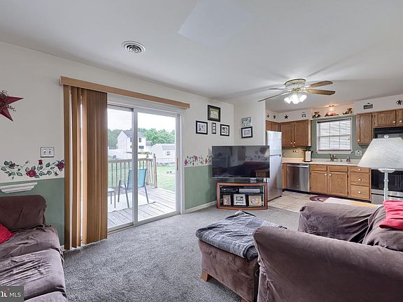 2nd image of 1902 Wyatt Cir