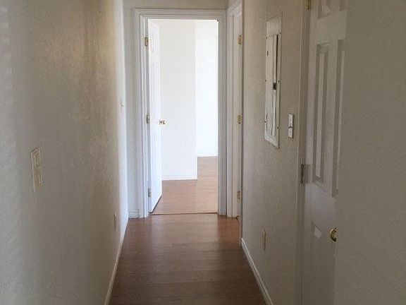 Hallway (actual unit may vary)